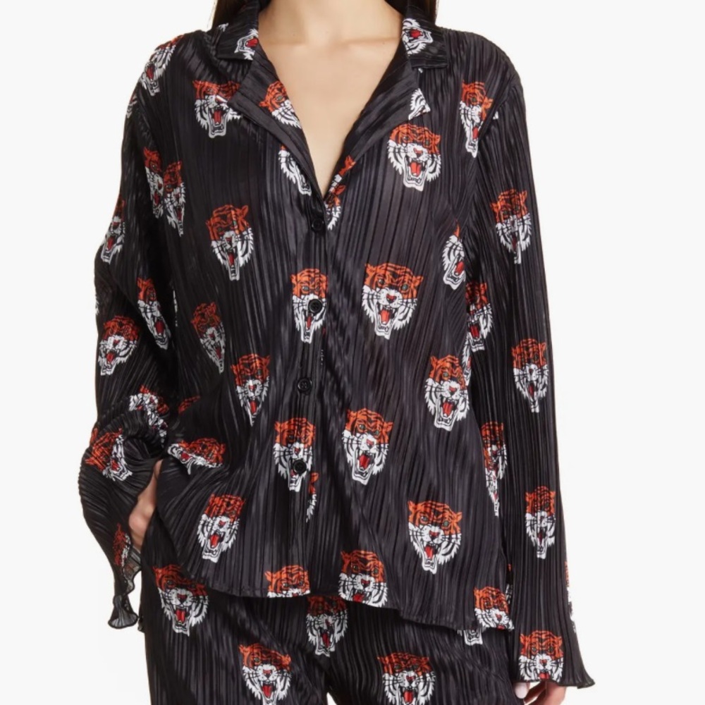 Dressed in Lala button up